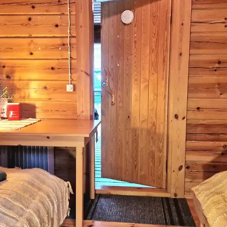 Simple At Our Large, Cozy Summerhouse - Shared Facilities Guesthouset *